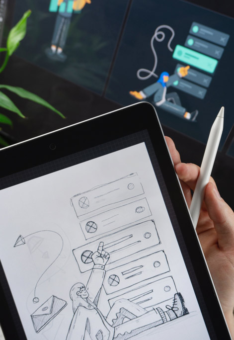 Zeichnung auf dem Tablet und digital bearbeitetes Ergebnis auf dem Monitor.